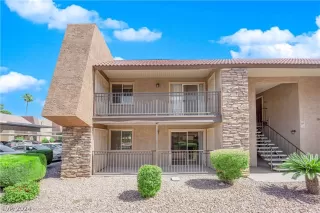 Photo #3: 2589218 Listing