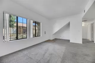 Photo #3: 2589266 Listing 