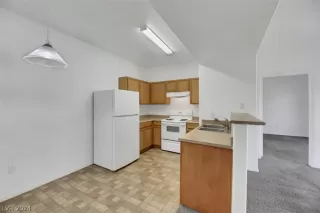 Photo #6: 2589266 Listing 