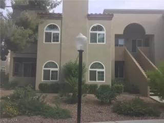 Photo #4: 2589267 Listing