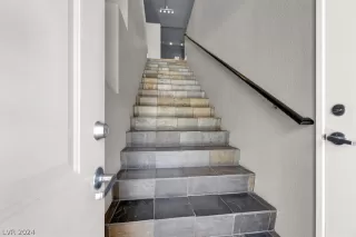 Photo #3: 2589281 Listing 