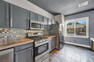 Photo #5: 2589281 Listing 