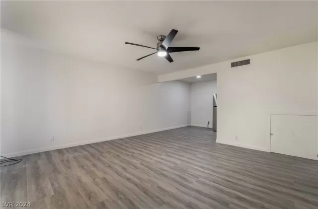 MLS: 2589283 Condo For Sale