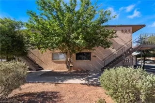 Photo #1: 2589283 Listing 