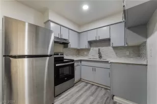 Photo #5: 2589283 Listing 