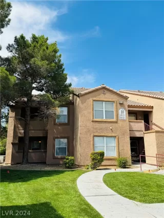 Photo #1: 2589298 Listing 