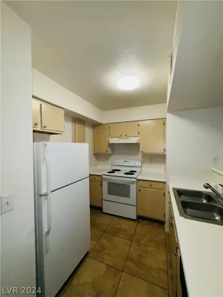 Photo #4: 2589298 Listing 