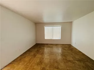 Photo #6: 2589298 Listing 