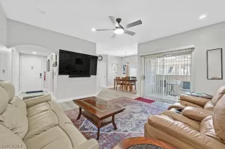 Photo #5: 2589314 Listing