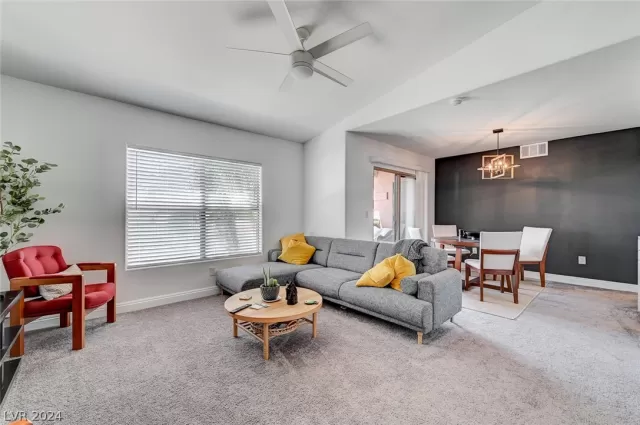 MLS: 2589316 Condo For Sale