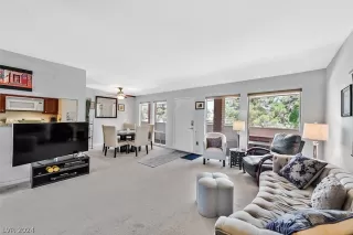 Photo #3: 2589324 Listing 