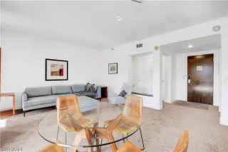 Photo #3: 2589373 Listing 