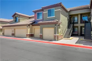 Photo #1: 2589379 Listing