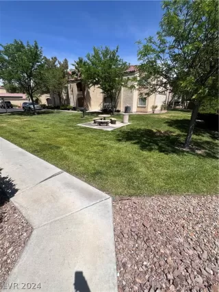 Photo #1: 2589395 Listing 