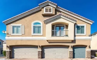 Photo #1: 2589415 Listing 