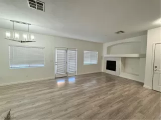 Photo #3: 2589415 Listing 