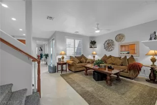 Photo #3: 2589422 Listing 