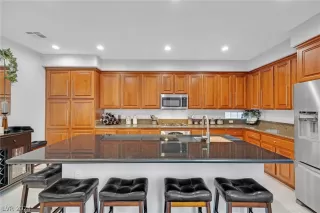 Photo #6: 2589422 Listing 