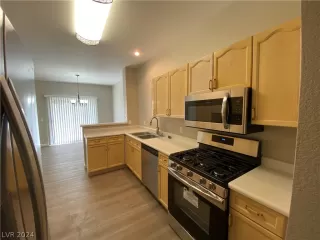 Photo #5: 2589424 Listing 