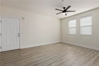 Photo #2: 2589437 Listing