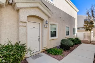 Photo #1: 2589446 Listing 