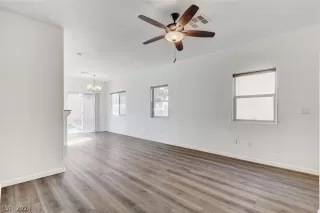 Photo #3: 2589446 Listing 