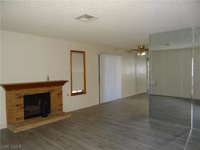MLS: 2589474 Condo For Sale