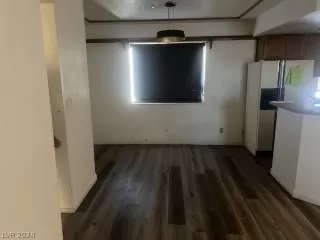 Photo #2: 2589491 Listing