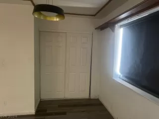 Photo #3: 2589491 Listing