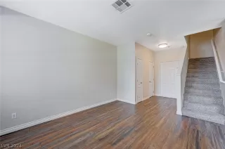 Photo #4: 2589515 Listing 