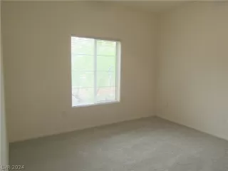 Photo #6: 2589517 Listing 