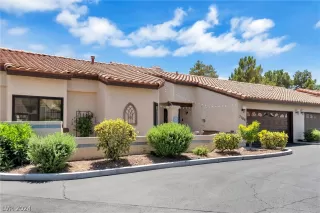 Photo #2: 2589539 Listing 