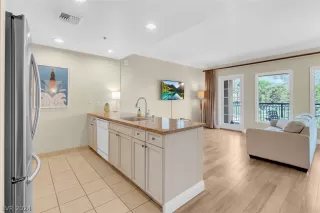 Photo #5: 2589554 Listing