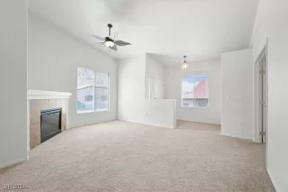 Photo #3: 2589570 Listing