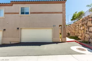 Photo #2: 2589576 Listing 