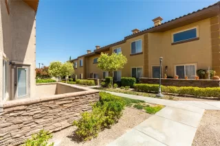 Photo #3: 2589576 Listing 