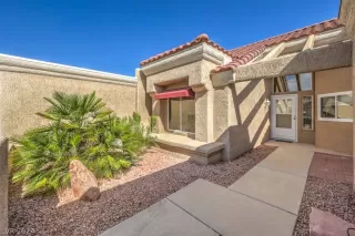 Photo #1: 2589586 Listing 