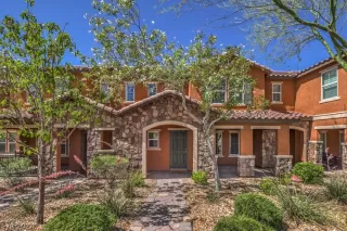 Photo #3: 2589597 Listing 