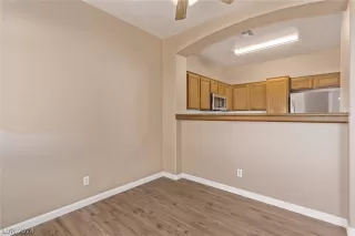 Photo #5: 2589622 Listing