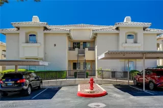 Photo #2: 2589633 Listing