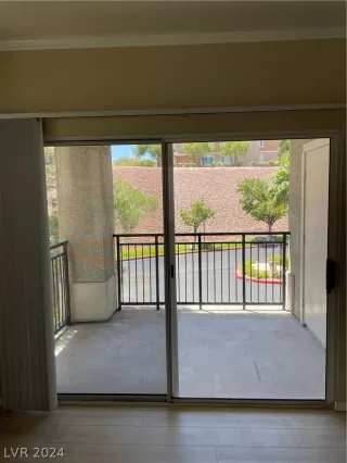 Photo #6: 2589661 Listing 