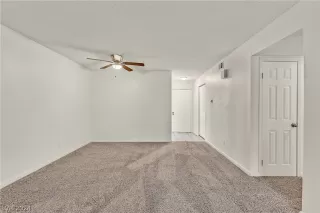 Photo #2: 2589673 Listing