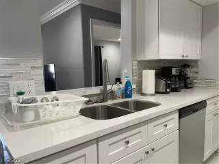 Photo #6: 2589703 Listing 