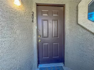 Photo #1: 2589731 Listing 