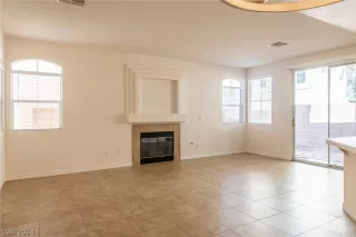 Photo #2: 2589736 Listing 