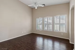 Photo #3: 2589768 Listing