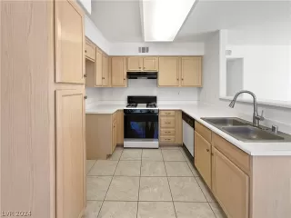 Photo #6: 2589774 Listing 