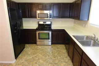 Photo #4: 2589805 Listing 