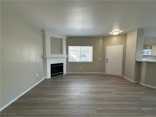 Photo #3: 2589829 Listing 