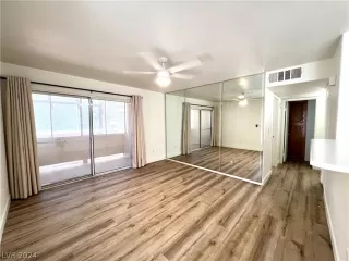 Photo #3: 2589841 Listing 